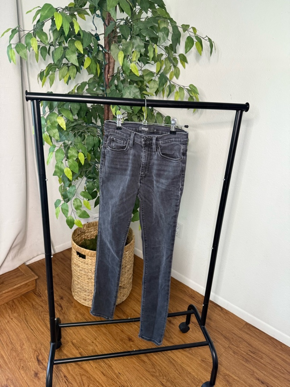 HUDSON Barbara High Waist Super Skinny Jeans Twilight Black Size 23